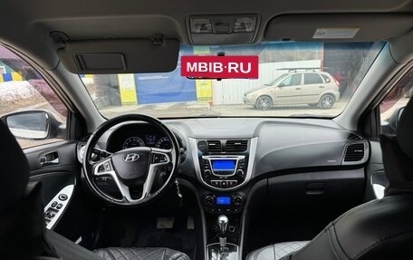 Hyundai Solaris II рестайлинг, 2011 год, 750 000 рублей, 14 фотография