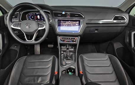 Volkswagen Tiguan II, 2022 год, 3 545 000 рублей, 7 фотография