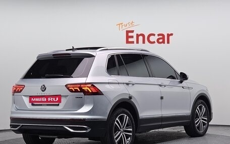 Volkswagen Tiguan II, 2022 год, 3 545 000 рублей, 3 фотография