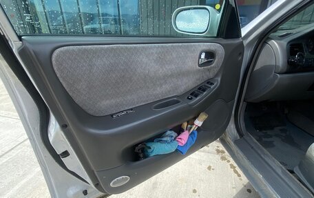 Mazda 626, 2001 год, 6 фотография