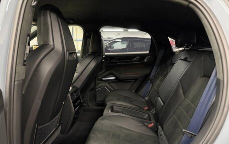 Porsche Cayenne III, 2024 год, 23 900 000 рублей, 8 фотография