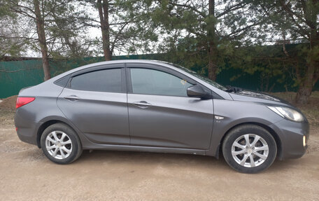 Hyundai Solaris II рестайлинг, 2014 год, 850 000 рублей, 2 фотография