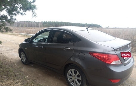 Hyundai Solaris II рестайлинг, 2014 год, 850 000 рублей, 4 фотография