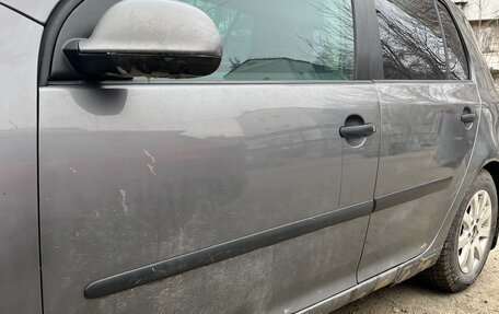 Volkswagen Golf V, 2004 год, 400 000 рублей, 2 фотография