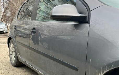 Volkswagen Golf V, 2004 год, 400 000 рублей, 3 фотография