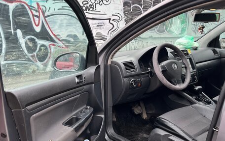 Volkswagen Golf V, 2004 год, 400 000 рублей, 10 фотография