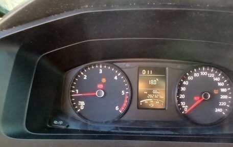 Volkswagen Transporter T6 рестайлинг, 2016 год, 1 450 000 рублей, 14 фотография