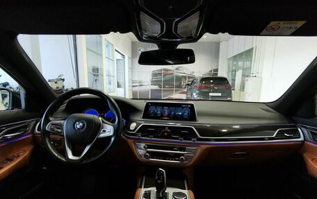BMW 7 серия, 2017 год, 3 445 000 рублей, 11 фотография
