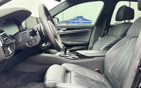 BMW 5 серия, 2019 год, 4 550 000 рублей, 15 фотография