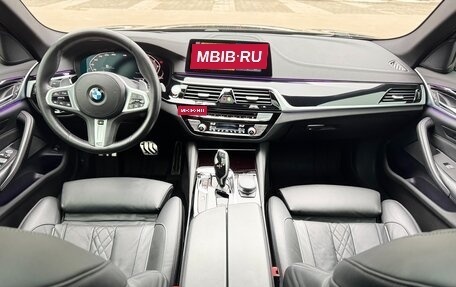 BMW 5 серия, 2019 год, 4 550 000 рублей, 31 фотография