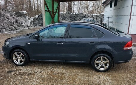 Volkswagen Polo VI (EU Market), 2013 год, 815 000 рублей, 2 фотография
