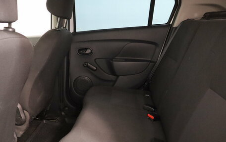 Renault Logan II, 2019 год, 739 000 рублей, 13 фотография