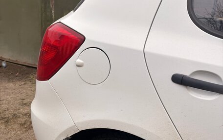 Skoda Fabia II, 2010 год, 400 000 рублей, 14 фотография