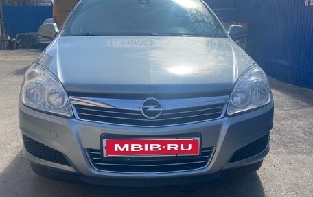 Opel Astra H, 2013 год, 870 000 рублей, 1 фотография