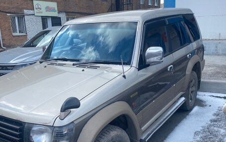 Mitsubishi Pajero III рестайлинг, 1993 год, 380 000 рублей, 1 фотография