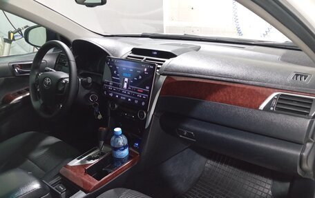 Toyota Camry, 2013 год, 1 330 000 рублей, 5 фотография
