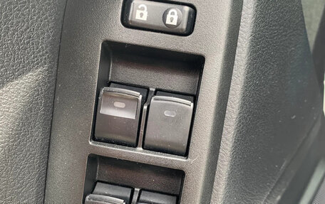 Toyota Land Cruiser Prado 150 рестайлинг 2, 2018 год, 4 950 000 рублей, 6 фотография