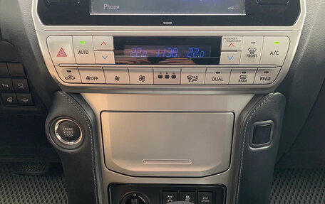 Toyota Land Cruiser Prado 150 рестайлинг 2, 2018 год, 4 950 000 рублей, 7 фотография