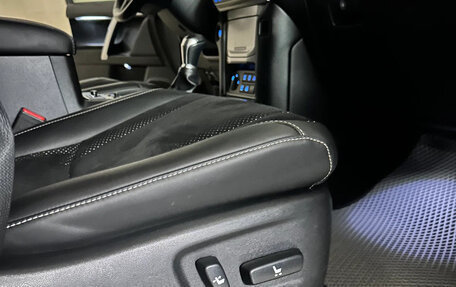 Toyota Land Cruiser Prado 150 рестайлинг 2, 2018 год, 4 950 000 рублей, 17 фотография