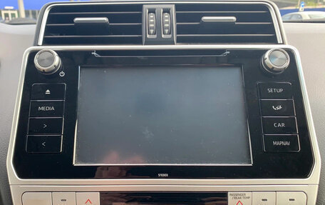 Toyota Land Cruiser Prado 150 рестайлинг 2, 2018 год, 4 950 000 рублей, 12 фотография