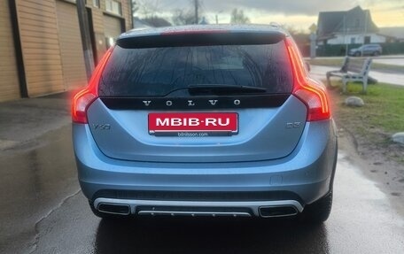 Volvo V60 Cross Country II, 2016 год, 1 435 000 рублей, 5 фотография