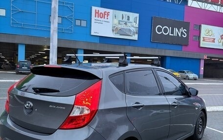 Hyundai Solaris II рестайлинг, 2011 год, 800 000 рублей, 2 фотография