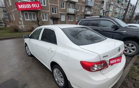 Toyota Corolla, 2011 год, 750 000 рублей, 3 фотография