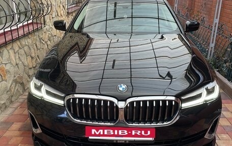 BMW 5 серия, 2021 год, 4 950 000 рублей, 2 фотография