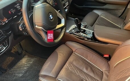 BMW 5 серия, 2021 год, 4 950 000 рублей, 21 фотография