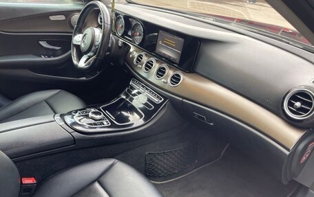 Mercedes-Benz E-Класс, 2016 год, 2 150 000 рублей, 4 фотография