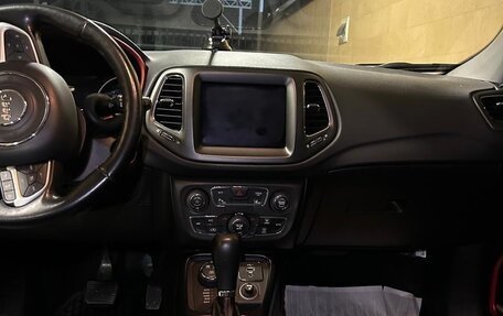 Jeep Compass II, 2018 год, 2 600 000 рублей, 10 фотография