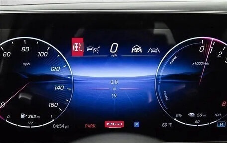 Mercedes-Benz GLC, 2026 год, 10 500 000 рублей, 17 фотография