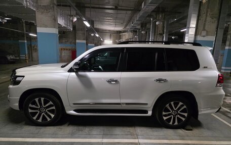 Toyota Land Cruiser 200, 2017 год, 8 150 000 рублей, 7 фотография