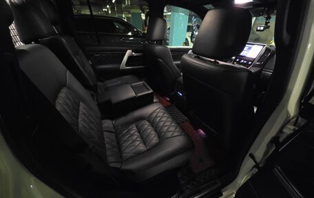 Toyota Land Cruiser 200, 2017 год, 8 150 000 рублей, 15 фотография