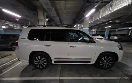 Toyota Land Cruiser 200, 2017 год, 8 150 000 рублей, 6 фотография