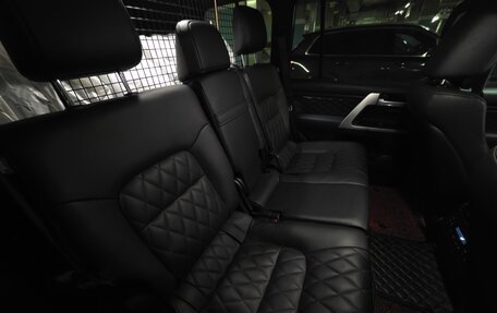 Toyota Land Cruiser 200, 2017 год, 8 150 000 рублей, 16 фотография