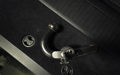 Toyota Land Cruiser 200, 2017 год, 8 150 000 рублей, 19 фотография