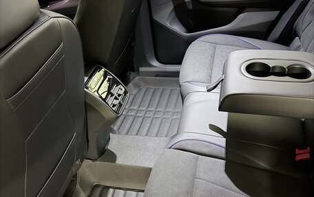 Volkswagen Tiguan, 2025 год, 4 700 000 рублей, 6 фотография