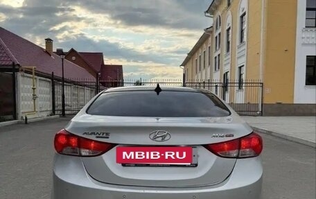 Hyundai Avante, 2011 год, 790 000 рублей, 4 фотография