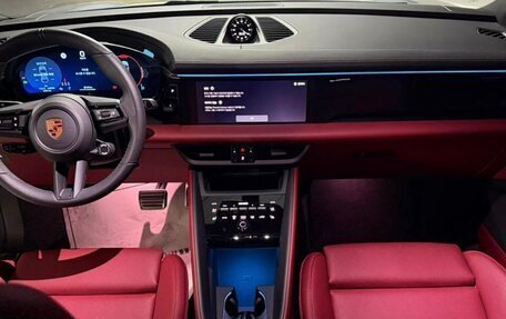 Porsche Macan, 2025 год, 15 000 000 рублей, 9 фотография