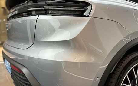 Porsche Macan, 2025 год, 15 000 000 рублей, 25 фотография