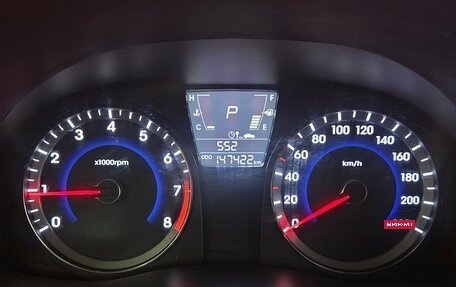 Hyundai Solaris II рестайлинг, 2011 год, 745 000 рублей, 10 фотография