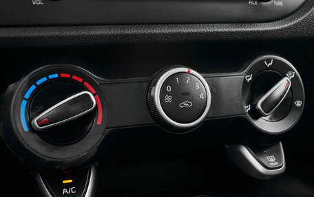 KIA Rio IV, 2018 год, 1 230 000 рублей, 14 фотография