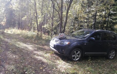 Mitsubishi Outlander III рестайлинг 3, 2008 год, 1 100 000 рублей, 4 фотография