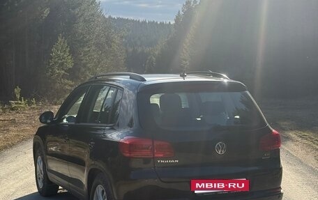 Volkswagen Tiguan I, 2011 год, 1 100 000 рублей, 2 фотография