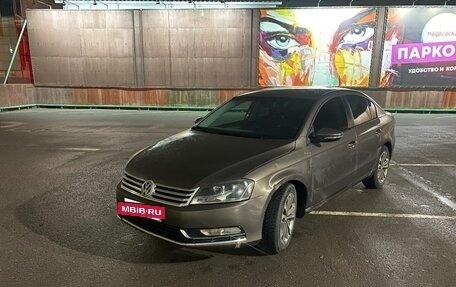 Volkswagen Passat B7, 2012 год, 580 000 рублей, 3 фотография