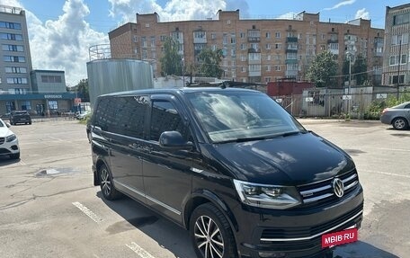Volkswagen Multivan T6 рестайлинг, 2018 год, 4 000 000 рублей, 4 фотография