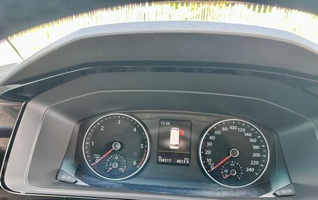 Volkswagen Multivan T6 рестайлинг, 2018 год, 4 000 000 рублей, 10 фотография