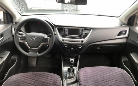 Hyundai Solaris II рестайлинг, 2017 год, 1 150 000 рублей, 10 фотография