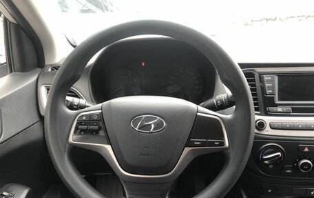 Hyundai Solaris II рестайлинг, 2017 год, 1 150 000 рублей, 12 фотография